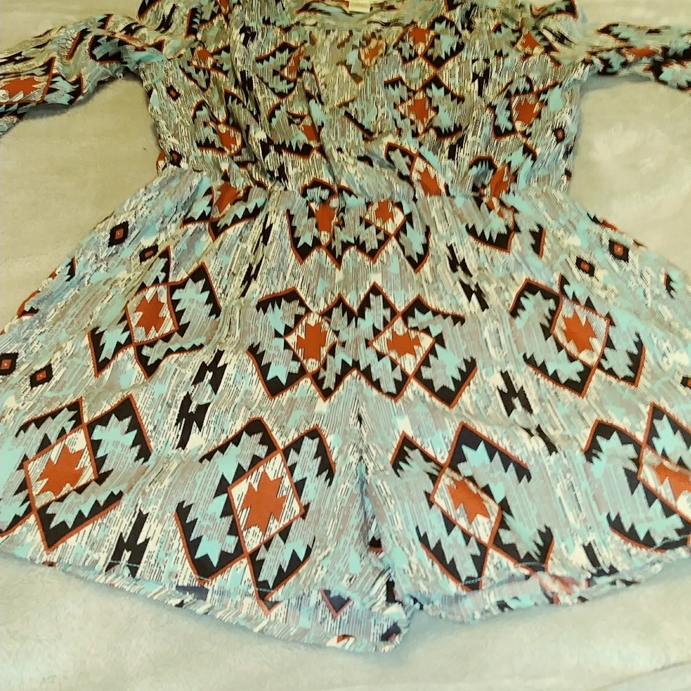 Romper - Picture 4 of 4